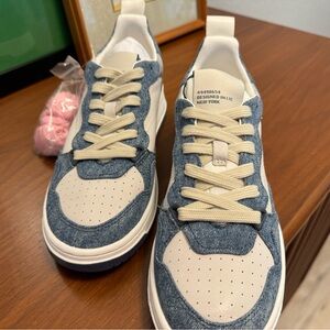 Steve Madden, Sneakers